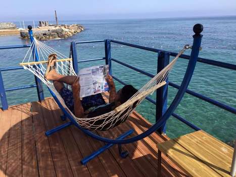 www.manolyahotel.com