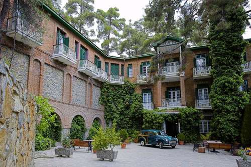 www.newhelvetiahotel.cy