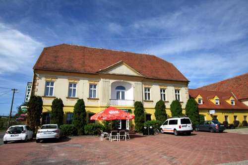 www.hotelclub.cz
