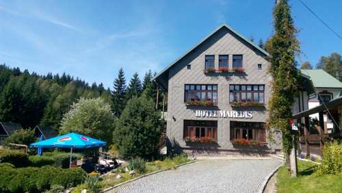 www.hotelmaredis.cz