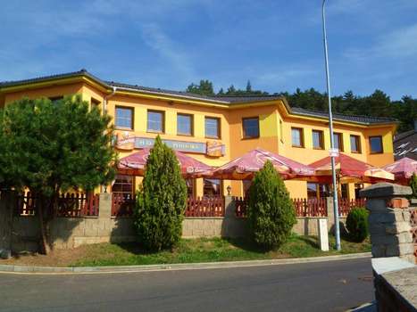 www.hotelpohadka.cz