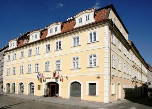 www.hotelromaprague.com