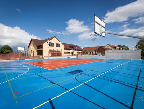 www.hotelnakopecku.cz