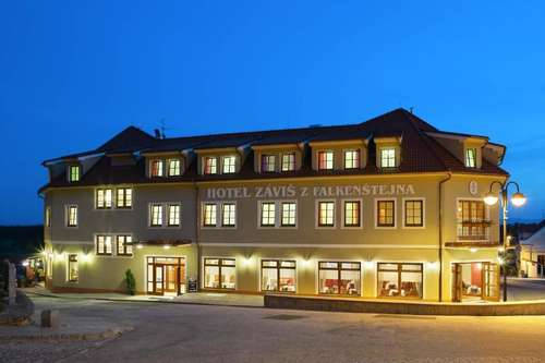 www.hotelzavis.cz