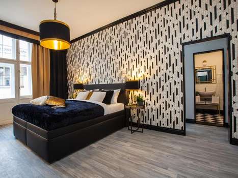 www.golden-prague-rooms.com