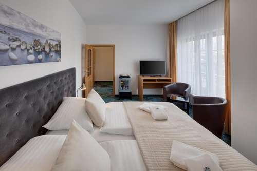 www.hoteloya.cz