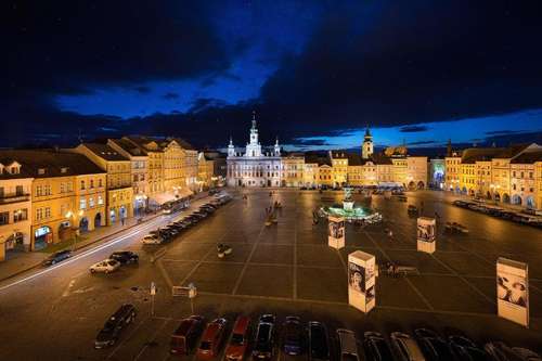 www.hotel-zvon.cz