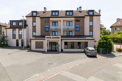 www.hotelkanarek.cz
