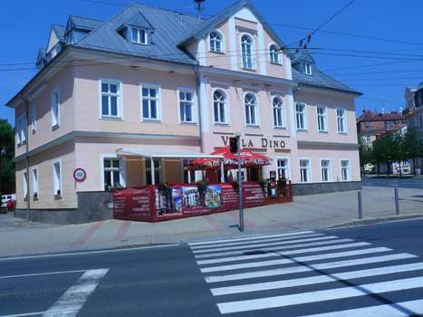www.villa-dino.cz
