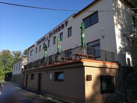 www.zlechovhotel.cz