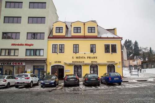 www.hotelumestaprahy.cz