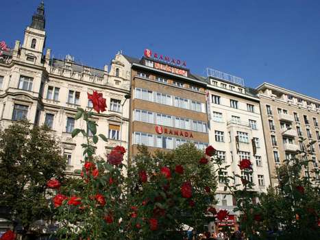 www.hotelramadapraguecity.cz