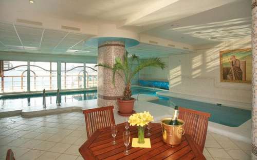 www.hotelpraha.cz