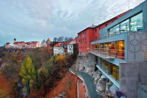 www.hotelrajskazahrada.cz