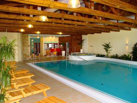 www.hotelhappystar.cz