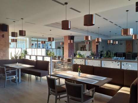 www.hoteluno.cz