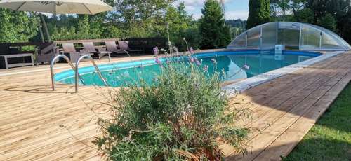 www.hotelzlatypotok.eu