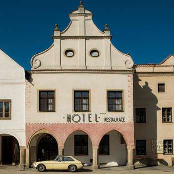 www.hotelpivonka.cz