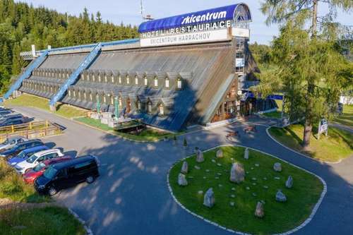 www.hotelskicentrum.cz