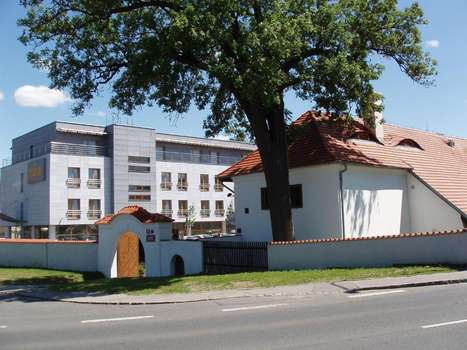 www.hotelmeritum.com