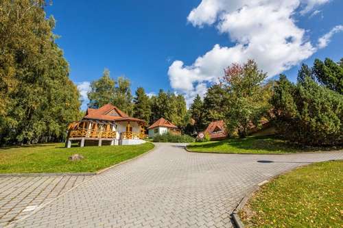 www.hotelnajezere.cz