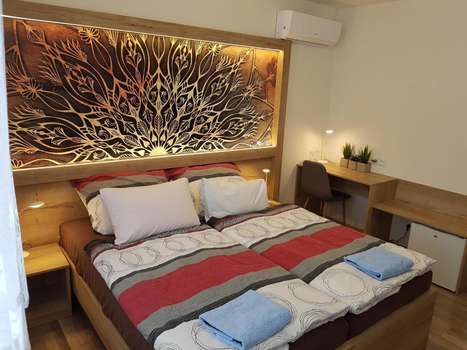 www.hotelgol.cz