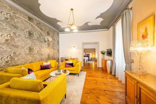 www.bellevuehotelkrumlov.cz