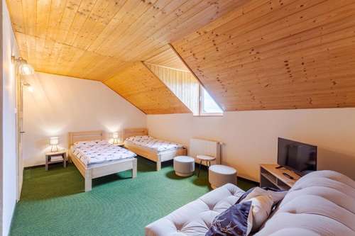 www.hotelstudenec.cz