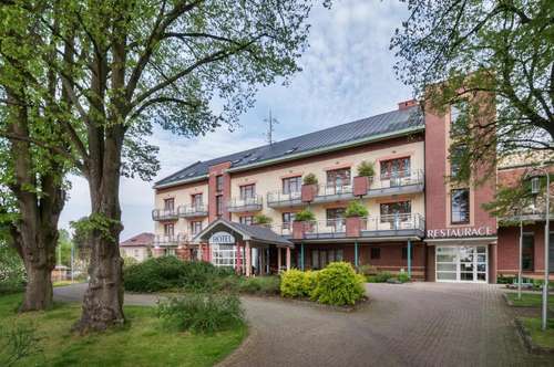 www.aprilhotel.cz