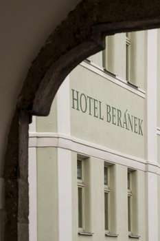 www.hotelblatna.cz