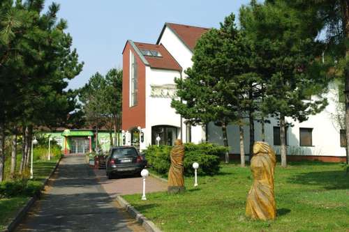 www.hotel-sirak.cz