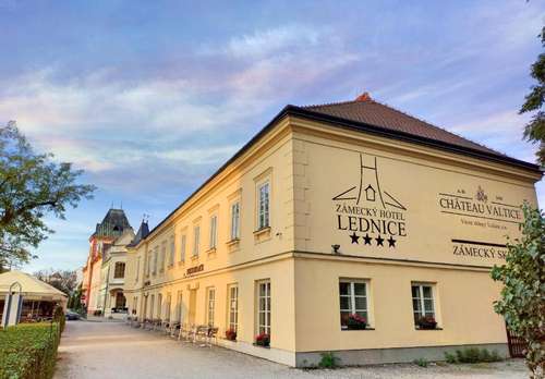 www.hotellednice.cz