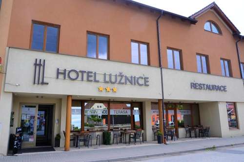 www.hotel-luznice.cz