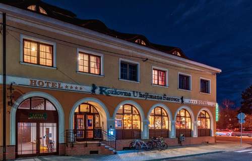 www.hotelsarovec.cz