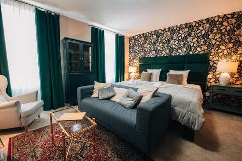 www.hoteltelc.cz