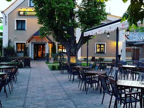 www.restauracepodkastany.cz