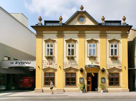 www.hoteluzvonu.eu