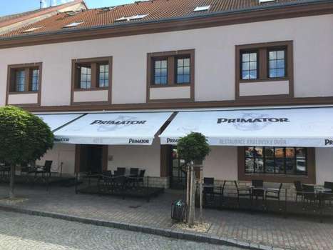 www.kralovskydvur.cz