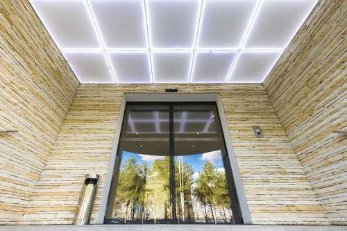 www.hotelherrmes.cz