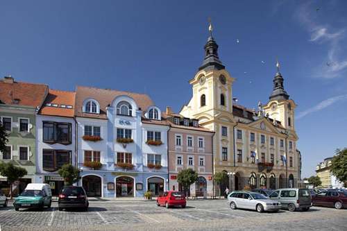 www.hotelcitypisek.cz