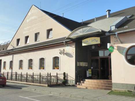 www.lecafehotel.cz