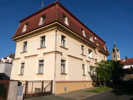 www.hotel-jaro.cz