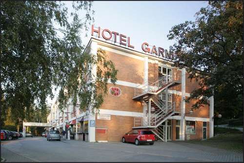 www.hotelgarnizlin.cz