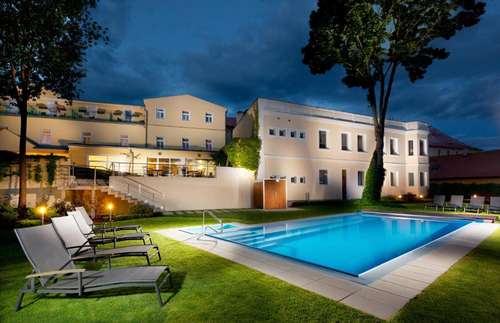 www.hotelreza.cz