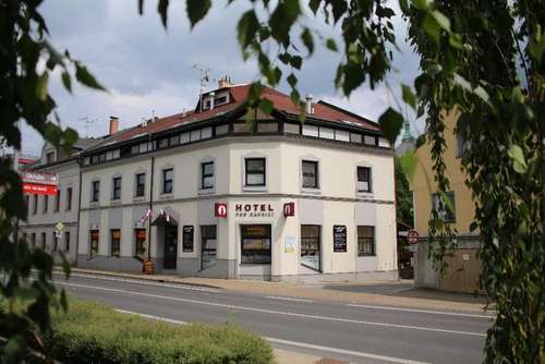 www.hotelpodradnici.cz