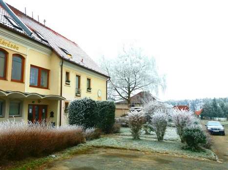 www.hotelsedmikraska.cz