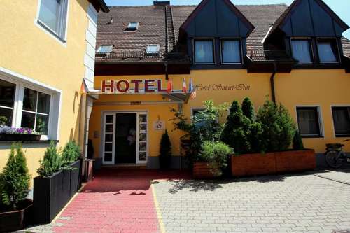 www.hotel-smart-inn.com