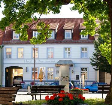 www.bluhms-hotel.de