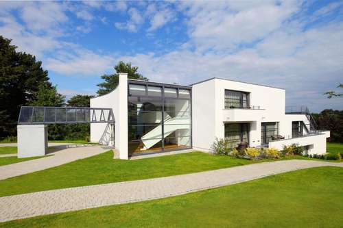 www.golfhotel-gut-neuenhof.de