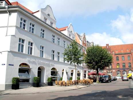 www.schweriner-hof.de